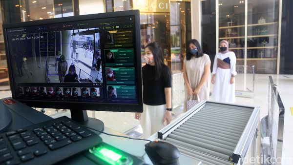 Melihat Persiapan Mal Jelang Dibuka di Era New Normal