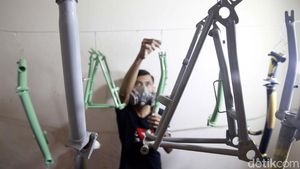 Melihat Salon Sepeda Kelas Premium Brompton