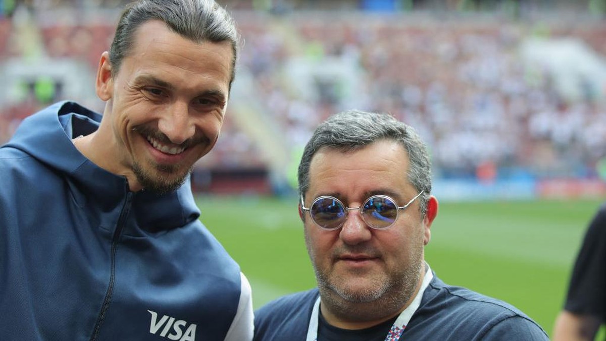 Mino Raiola dijenguk Zlatan Ibrahimovic (Getty Images/Alexander Hassenstein)