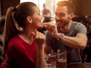 50 Tebak-tebakan Gombal yang Bikin Si Dia Kesemsem