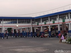 PSBB Surabaya Raya Berakhir, Terminal Purabaya Mulai Berdenyut