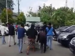 Viral Jenazah PDP Corona di RS Bekasi Dijemput Paksa Warga