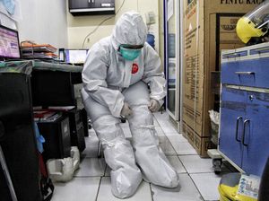 Sudah Pakai APD Kok Masih Bisa Terinfeksi Corona? Ini Kata Dokter