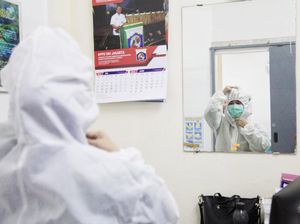 803 Apoteker dan 2.291 Bidan di Indonesia Terdampak COVID-19, Ini Detailnya