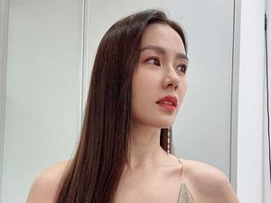 Pesona Son Ye Jin, Perempuan Tercantik Sedunia di Film dan Drama Pesona Son Ye Jin, Perempuan Tercantik Sedunia di Film dan Drama