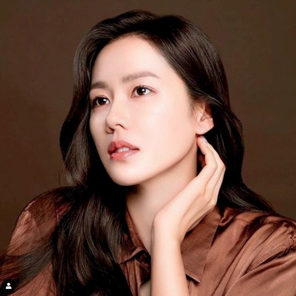 Son Ye Jin Terpilih Sebagai Perempuan Tercantik Sedunia ...