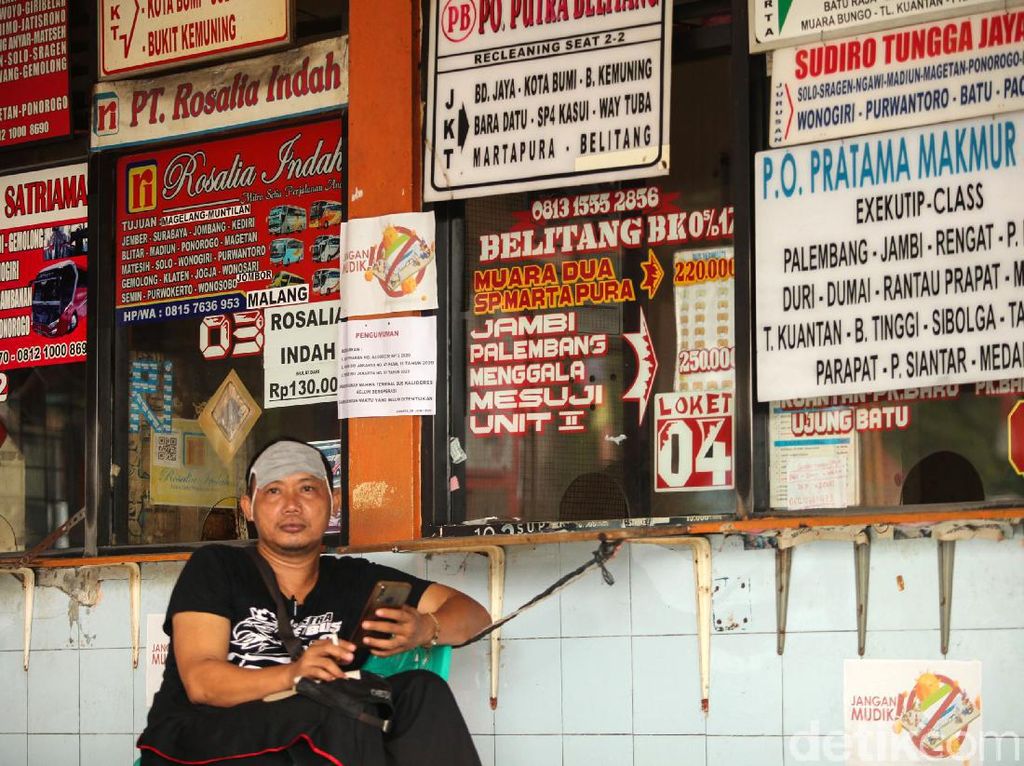 Terminal Kalideres Belum Dibuka, Calon Penumpang Gigit Jari Terminal Kalideres Belum Dibuka, Calon Penumpang Gigit Jari