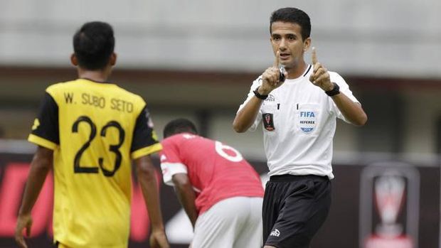 Thoriq Alkatiri Wasit Indonesia yang saat ini memiliki lisensi FIFA.