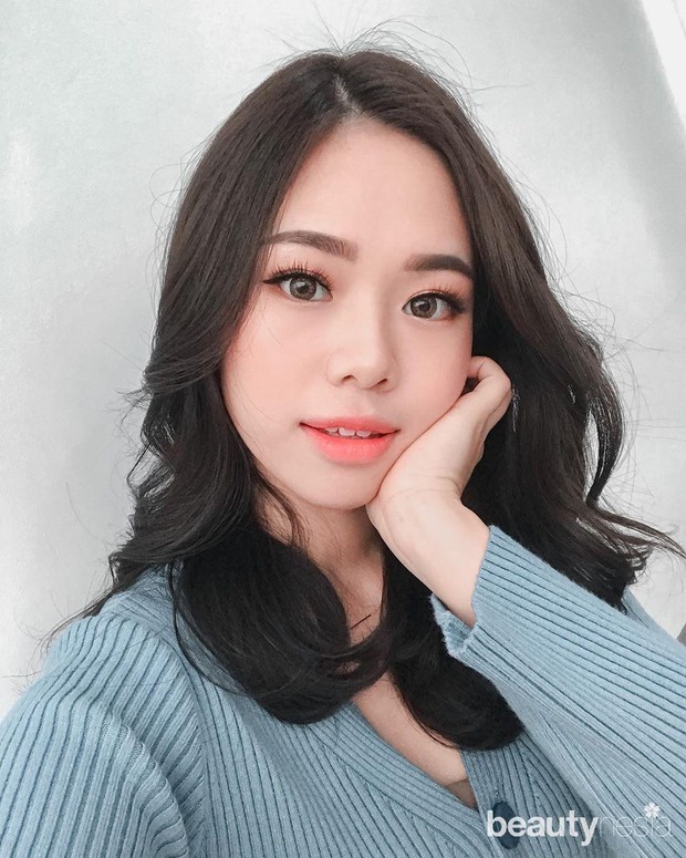 Molita Lin, Beauty Vlogger Cantik Inspiratif yang Juga