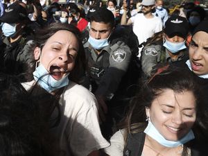 Aksi Protes Pembunuhan Pria Autis oleh Polisi Israel