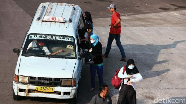 Angkutan Umum Boleh Angkut Penumpang 75 Persen