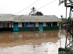 Puluhan Rumah di Tasikmalaya Terendam Banjir Luapan Sungai Cikidang