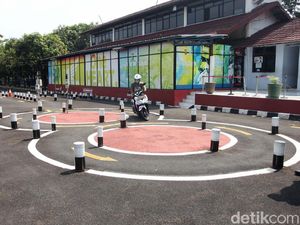 Polri Anggarkan Rp 19,8 M untuk Pengadaan Moge Tes SIM CI Polri Anggarkan Rp 19,8 M untuk Pengadaan Moge Tes SIM CI