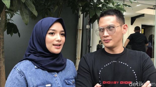 Akhirnya, Citra Kirana & Rezky Aditya Ungkap Jenis Kelamin Anak Pertama