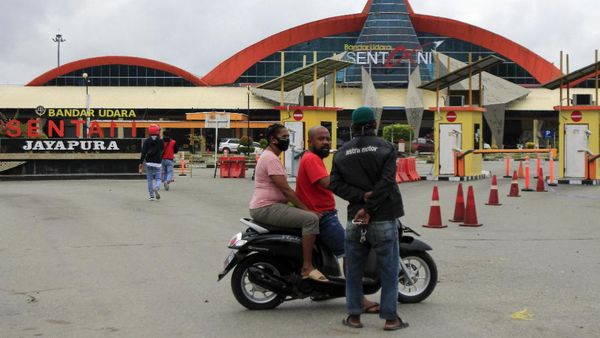Geliat Aktivitas Bandara Sentani yang Kembali Dibuka