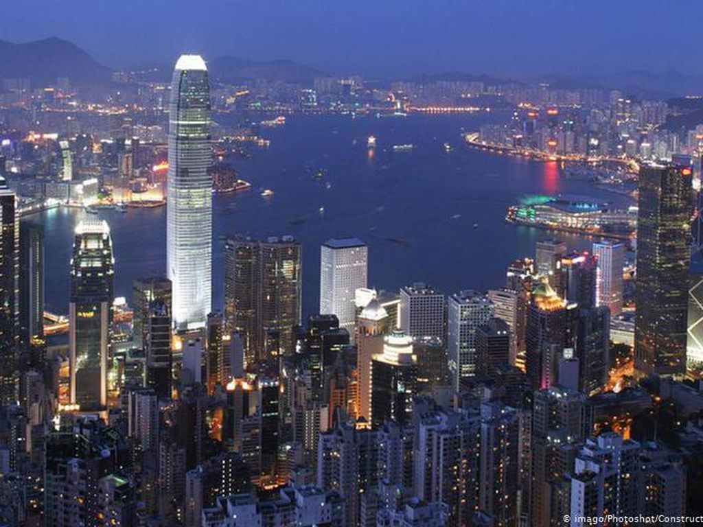 Rekor Tempat Parkir Termahal Ada di Hong Kong, Sampai Rp 18 Miliar!