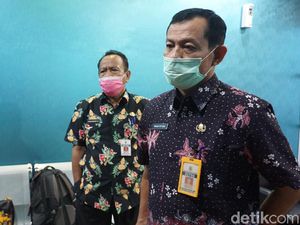 Nakes Meninggal Kena Corona, Diduga Tertular Saat Ambil Sampel Swab di Pasar Nakes Meninggal Kena Corona, Diduga Tertular Saat Ambil Sampel Swab di Pasar