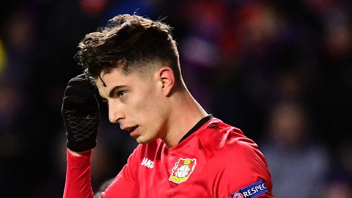 GLASGOW, SCOTLAND - MARCH 12: Kai Havertz of Bayer 04 Leverkusen celebrates after scoring his teams first goal during the UEFA Europa League round of 16 first leg match between Rangers FC and Bayer 04 Leverkusen at Ibrox Stadium on March 12, 2020 in Glasgow, United Kingdom. (Photo by Mark Runnacles/Getty Images)