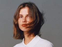 Ini Alasan Logo Brand Lebih Sering Ada di Sisi Kiri Pakaian Daripada Kanan