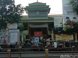 Pedagang Terpapar Corona, Pasar Leuwipanjang Bandung Masih Beroperasi