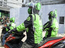 Driver Ojol Bisa Angkut Penumpang saat PPKM Darurat, tapi Pasang Sekat!