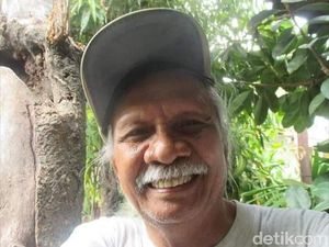 Sosok Peter A. Rohi yang Berkeinginan Kenalkan Tanah Lahir Soekarno Sosok Peter A. Rohi yang Berkeinginan Kenalkan Tanah Lahir Soekarno