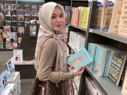 Belajar K-Pop, Ayana Moon: Cha Eun Woo Jodoh Aku Insyaallah