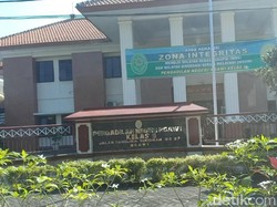 Istri Didi Kempot Betulkan Nama Suami dalam Buku Nikah