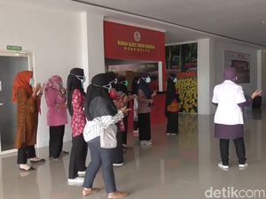 Tari dan Nyanyi, Begini Cara Unik RS di Polman Lepas Pasien Sembuh Corona