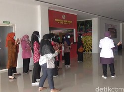 Tari dan Nyanyi, Begini Cara Unik RS di Polman Lepas Pasien Sembuh Corona