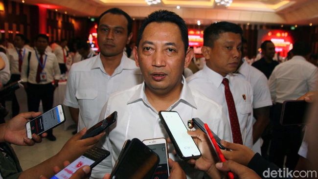 Peta Sikap 9 Fraksi DPR Soal Komjen Listyo Sigit Jadi Calon Kapolri Peta Sikap 9 Fraksi DPR Soal Komjen Listyo Sigit Jadi Calon Kapolri