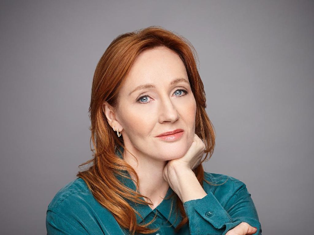 JK Rowling Tak Ikut Reuni 20 Tahun Harry Potter, Imbas Isu Transfobia? JK Rowling Tak Ikut Reuni 20 Tahun Harry Potter, Imbas Isu Transfobia?