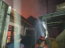 Viral Rumah Warga di Bekasi Terbakar, Diduga Dibakar Anak Pemilik