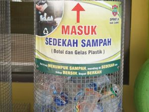 Sedekah Sampah, Cara Pemkab Ciamis Ajak Warga Peduli Kebersihan-Beramal
