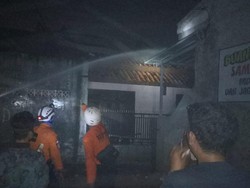 Soal Anak Bakar Rumah di Bekasi, Damkar: Ayahnya Meninggal Serangan Jantung