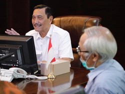 Luhut Minta Gubernur Dorong UMKM Go Online