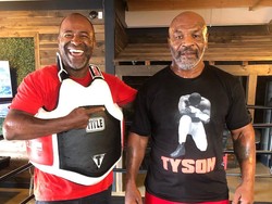 Satu Lagi Video Latihan Mike Tyson yang Bikin Ngeri