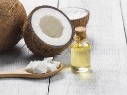 UGM Ungkap Manfaat Virgin Coconut Oil untuk Terapi Adjuvan COVID-19