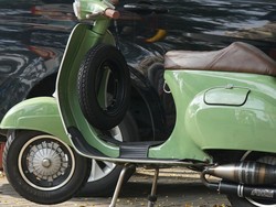 Kok Ada yang Rela Keluar Uang Gede Buat Beli Bangke Vespa?