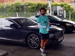 Mohamed Salah Bagi-bagi Bensin Gratis di SPBU