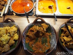 Pengalaman Makan Nasi Kapau dengan Konsep New Normal