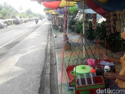 Sepi Pembeli, Penjual Cingcau di Cianjur Tercekik Bank Keliling