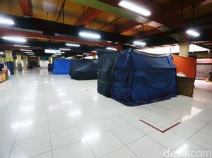 PPKM Level 4 di DKI: Mal Tutup, Peribadatan Berjamaah Dilarang PPKM Level 4 di DKI: Mal Tutup, Peribadatan Berjamaah Dilarang
