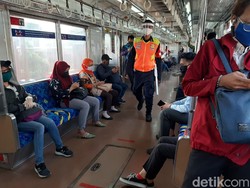 Perjalanan KRL Cikarang-Manggarai Saat PPKM Darurat