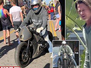 Naik Motor Kustom, Brad Pitt Ikut Aksi Demo Kematian George Floyd