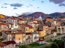 Rumah Bebas Corona di Italia Dijual Rp 16 Ribu Saja, Mau?