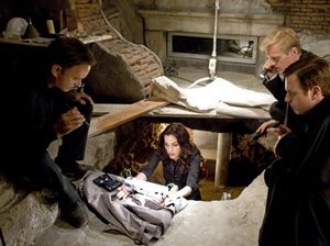 Sinopsis Angels & Demons di Bioskop Trans TV, Dibintangi Tom Hanks Sinopsis Angels & Demons di Bioskop Trans TV, Dibintangi Tom Hanks