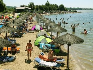 Uni Eropa Tambah Daftar Negara Diizinkan Plesiran ke Sana, WNI Belum