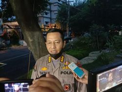 Sempat Dikeroyok Saat Ricuh di Medan, Seorang Polisi Diselamatkan Mahasiswa