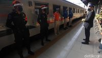 KAI Kembali Operasikan Kereta Jarak Jauh Reguler